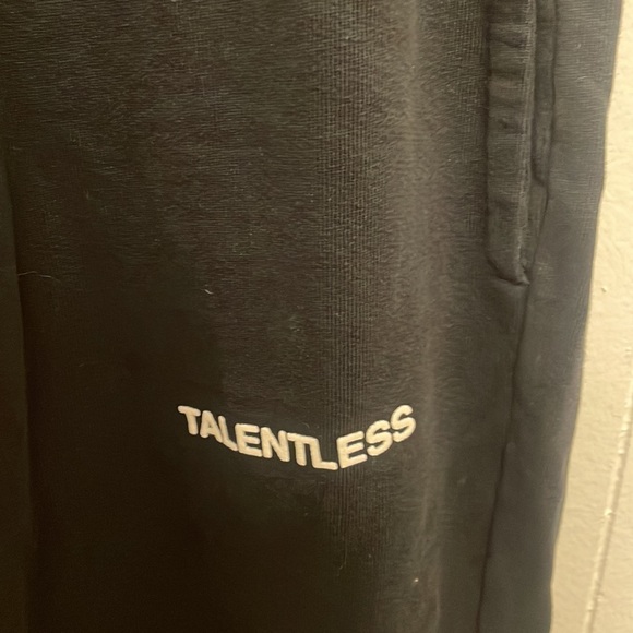 Women’s Talentless Sweatpants - Picture 2 of 9